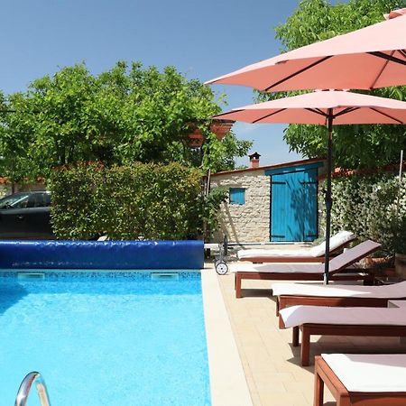 "Art House" Rovinj-Holiday, Holiday Home To Rent Rovinjsko Selo Exteriör bild