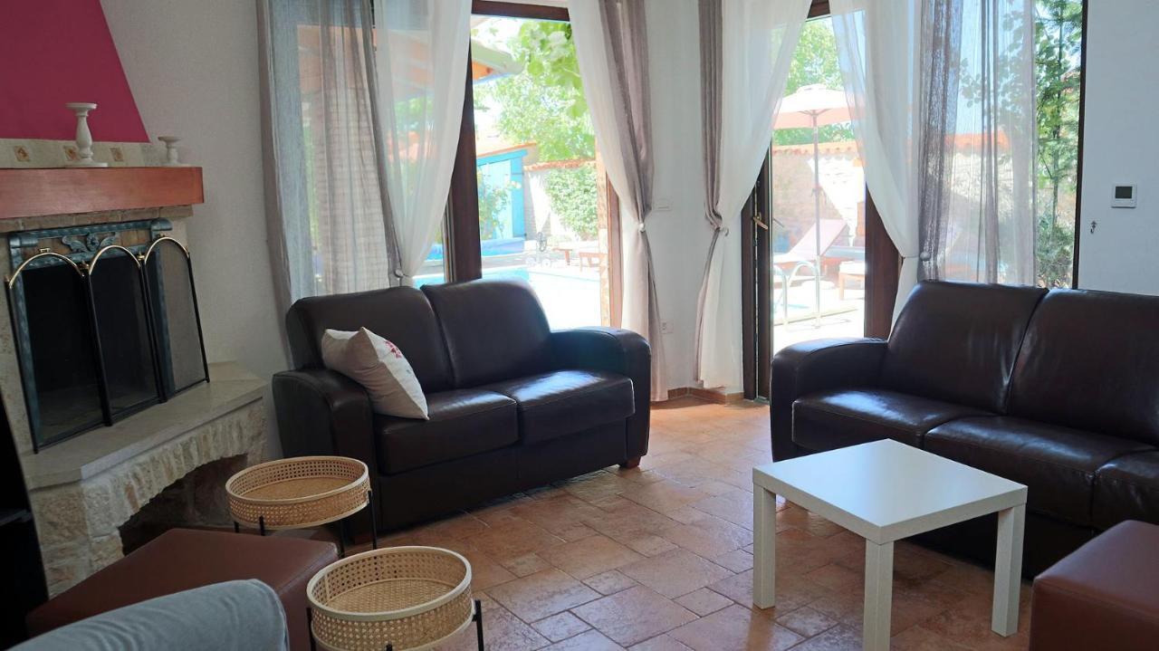 "Art House" Rovinj-Holiday, Holiday Home To Rent Rovinjsko Selo Exteriör bild