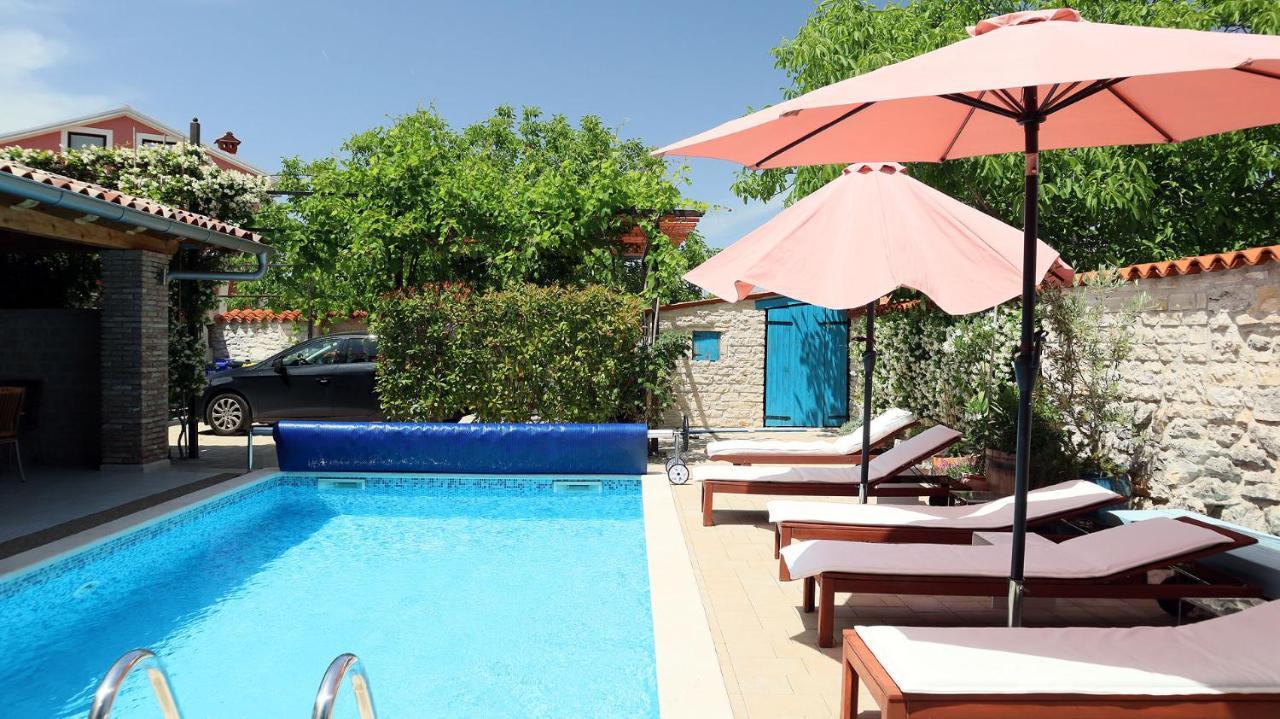 "Art House" Rovinj-Holiday, Holiday Home To Rent Rovinjsko Selo Exteriör bild