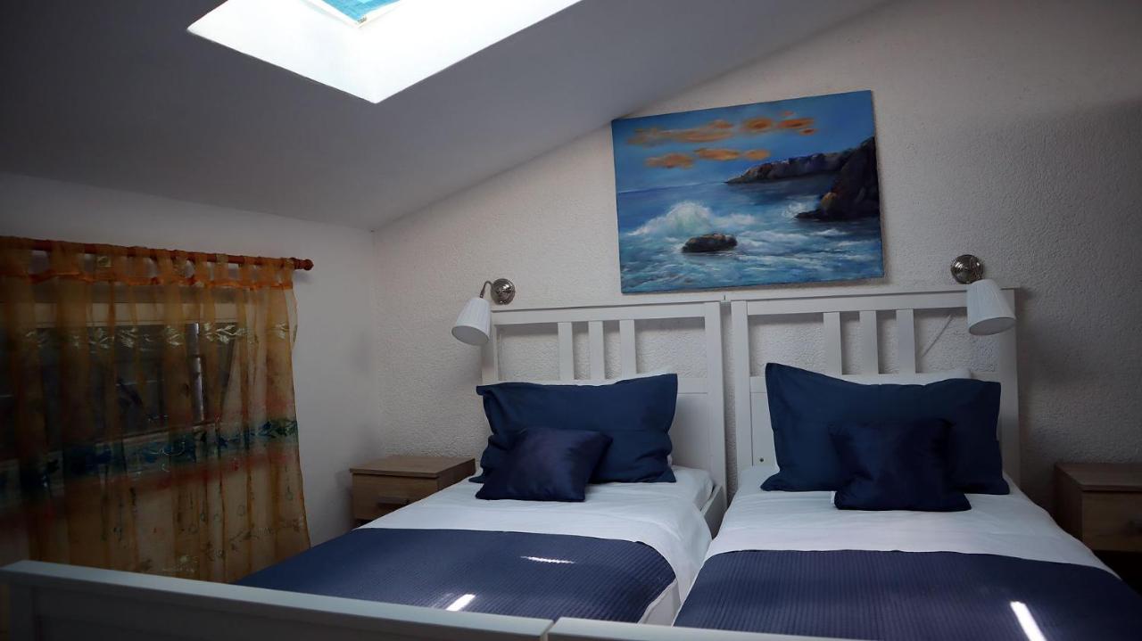 "Art House" Rovinj-Holiday, Holiday Home To Rent Rovinjsko Selo Exteriör bild