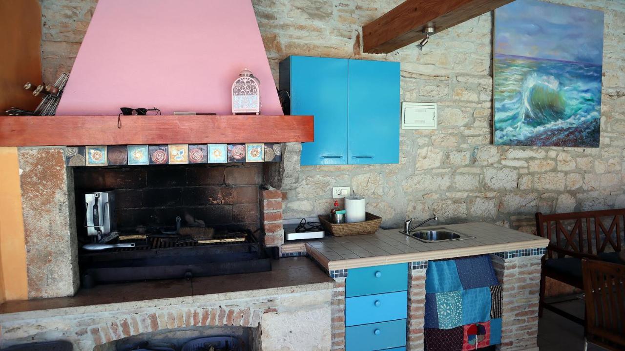 "Art House" Rovinj-Holiday, Holiday Home To Rent Rovinjsko Selo Exteriör bild